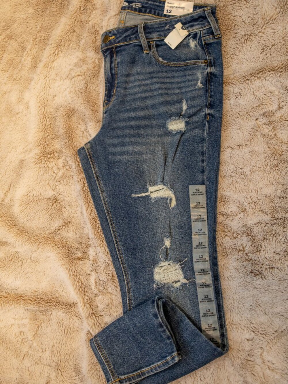 NWT Old Navy Super Skinny SZ 12